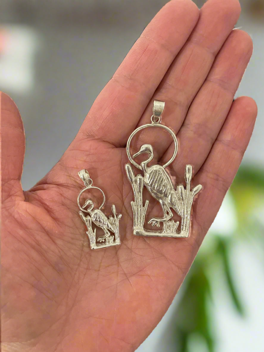 Blue Heron w/ Leg up - Charm