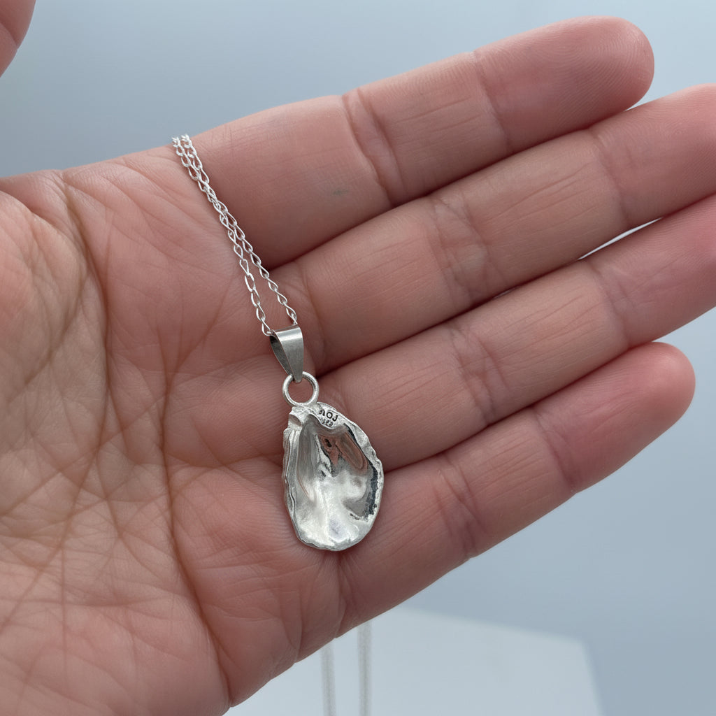 Oyster Sterling Silver - Necklace