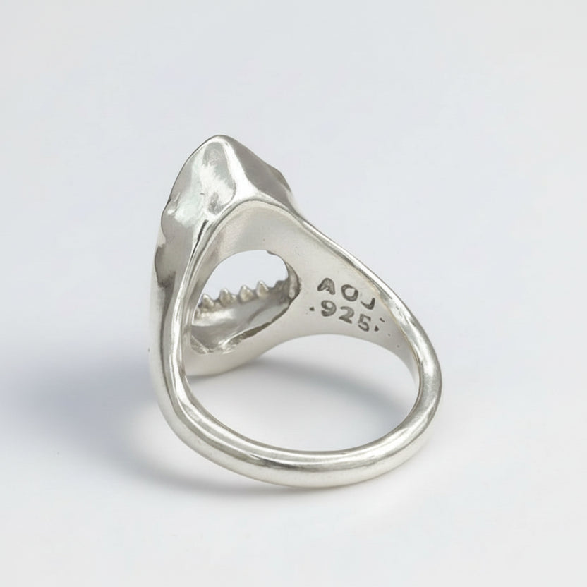 Handcrafted 925 sterling silver shark mouth ring with detailed teeth design for shark lover